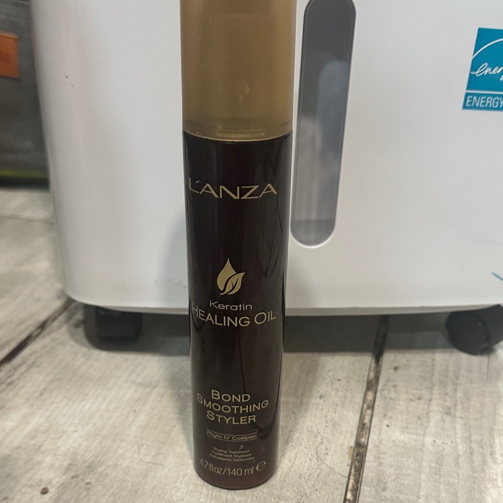 L'ANZA Keratin Healing Oil Bond Smoothing Styler